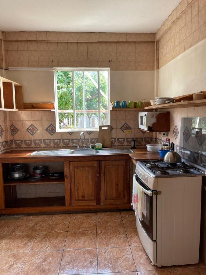 Christina'S Guest House Official Малий Кукурудзяний острів Екстер'єр фото