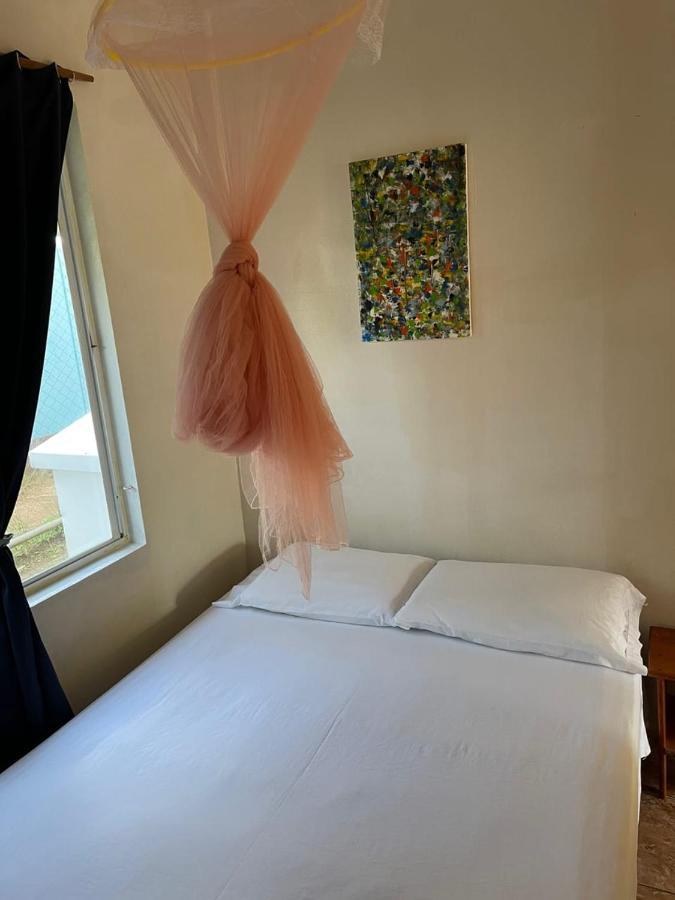 Christina'S Guest House Official Малий Кукурудзяний острів Екстер'єр фото