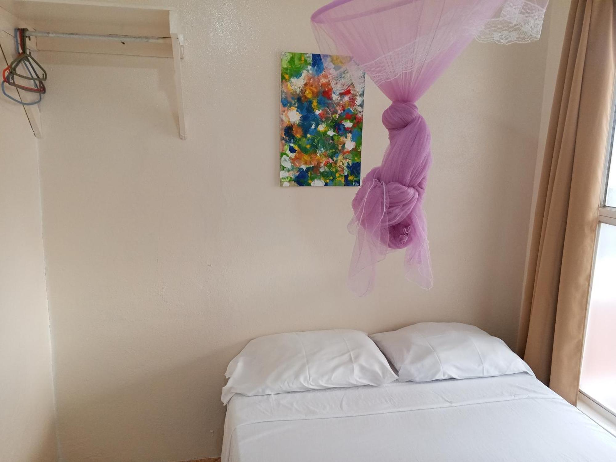 Christina'S Guest House Official Малий Кукурудзяний острів Екстер'єр фото